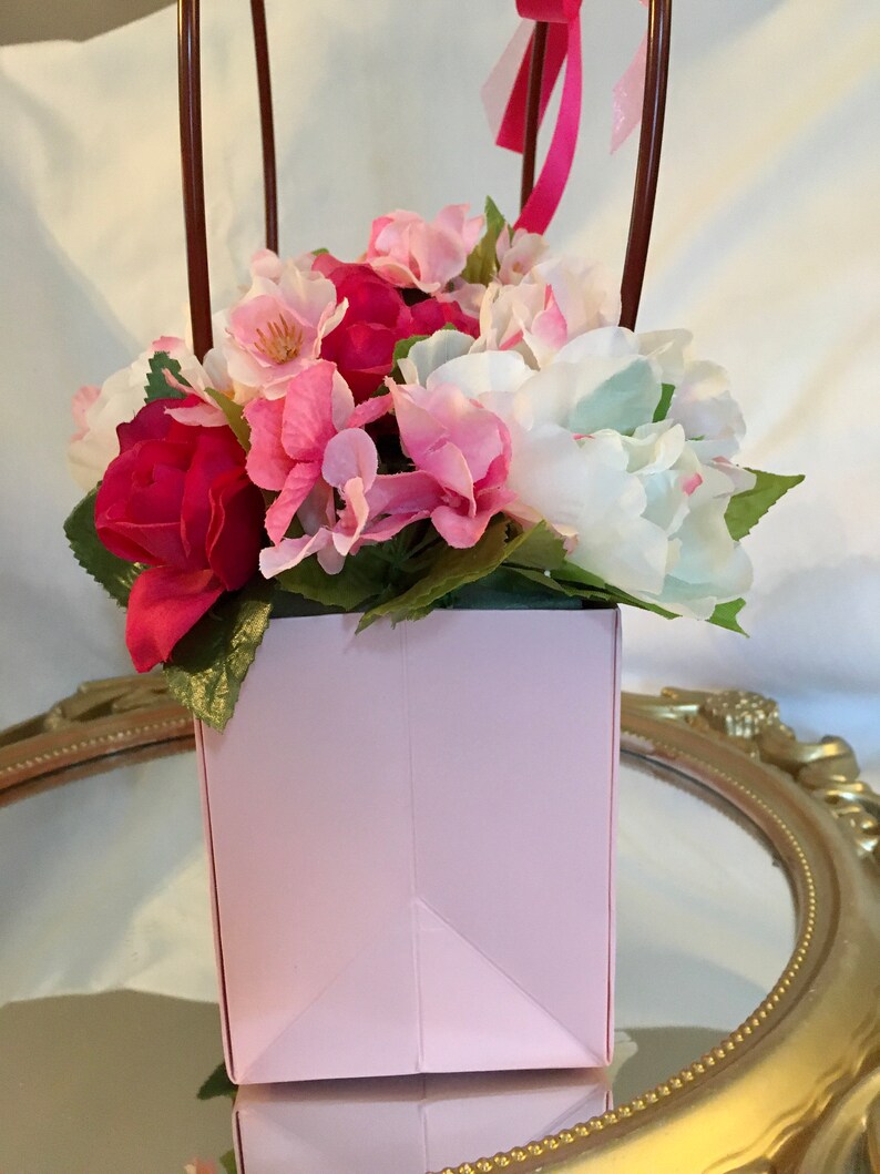 Pink Inspired Centerpiece Bridal Shower Centerpiece Sweet 16 Centerpiece Victoria Secret Themed Centerpiece 50th Birthday Centerpiece Decorations Weddings Valresa Com