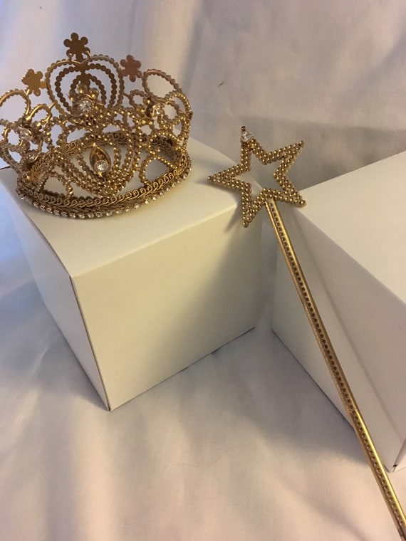 CROWN CENTERPIECE w/WAND, Crown Centerpiece, Gold Crown, Princess Birthday Party, Royal Birthday, Cinderella Theme Birthday, Princess Decor