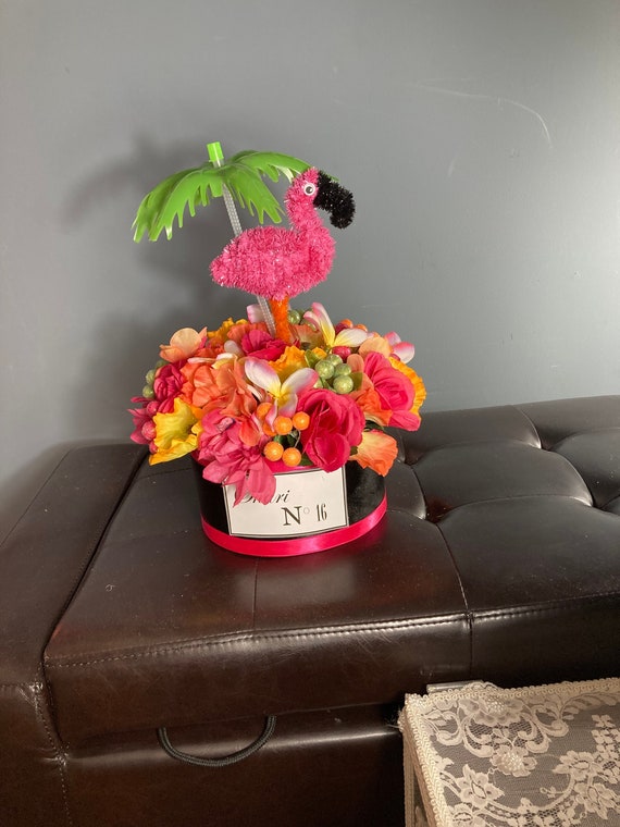 FLAMINGO CENTERPIECE, Flamingo Lovers Gift, Flamingo Decor, Summertime Centerpiece, Palm Tree Centerpiece, Backyard Summer Decor, Tropical