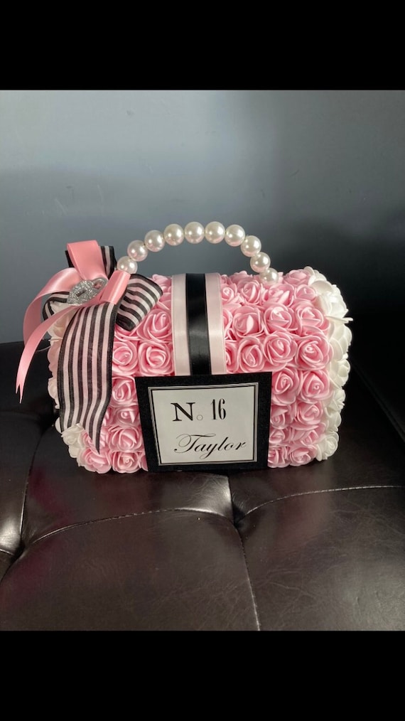 PURSE CENTERPIECE, Paris Lovers Centerpiece, Bridal Shower Centerpiece, 50th Birthday Centerpiece, Sweet 16 Centerpiece, Paris Theme