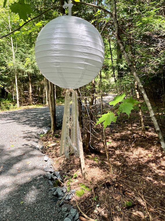 4 WHITE PAPER LANTERN, White Wedding Lantern, White Lantern with Ribbons and Crystals, Paper Party Lantern, Light up Paper Lanterns, Lantern