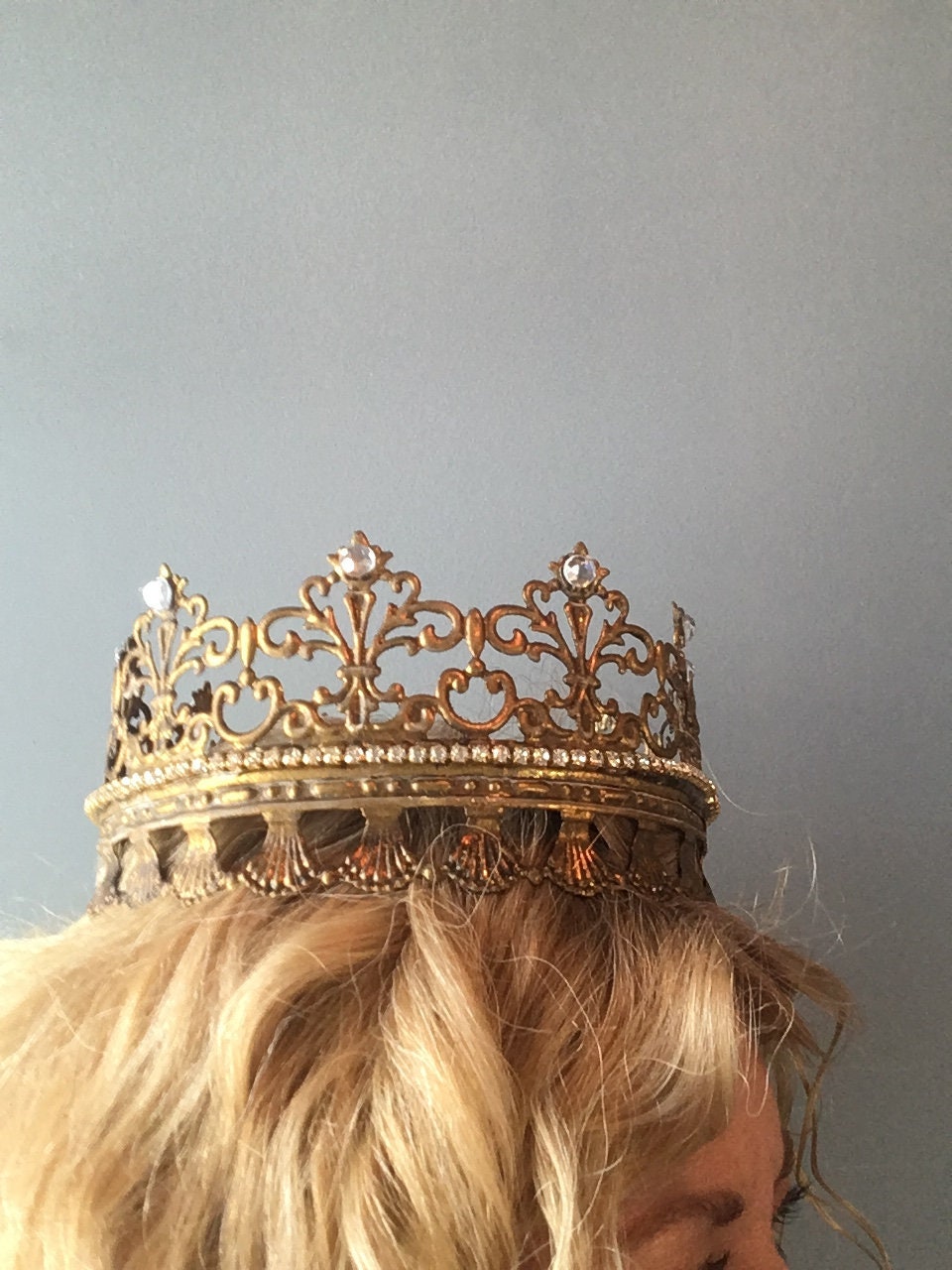 1-8 Metal Crown Centerpiece Riser Candle Holder Gold Silver Prince Princess  18