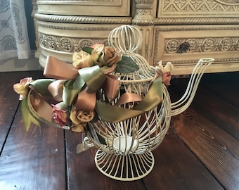 LARGE TEAPOT CENTERPIECE, Garden Party Centerpiece, Tea Party Centerpiece, Bridal Shower Centerpiece, Alice in Wonderland, Tea Party Decor