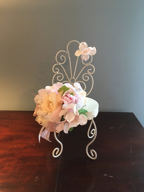 WIRE CHAIR CENTERPIECE, Garden Party Centerpiece, Tea Party Centerpiece, Butterfly Centerpiece, Floral Chair Home Decor, Blush Centerpiece