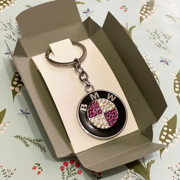 Luxury keychain for bmw decorated with pink crystals key ring for BMW