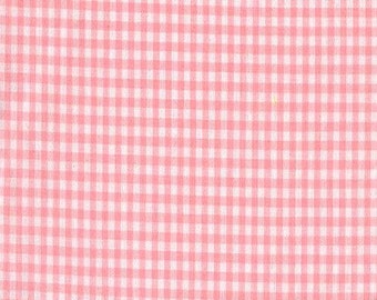 1/8 Candy Pink Robert Kaufman Carolina Gingham, Pink White Checked Gingham