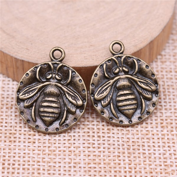 6 or 15PCS, Antique Bronze Tone BEE Round Charm Pendant, 2 Sided Insect, Bumble Bee Charm Pendant, 20X24mm XCB82-10982