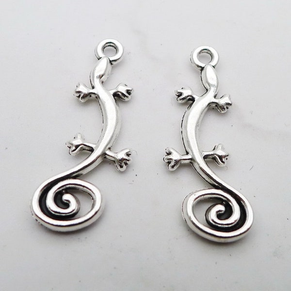 15 or 40PCS, Antique Silver Tone Lizard Gecko Charm Pendant --- Animal Charm Bulk Supply ---- 11X29mm, JHS247