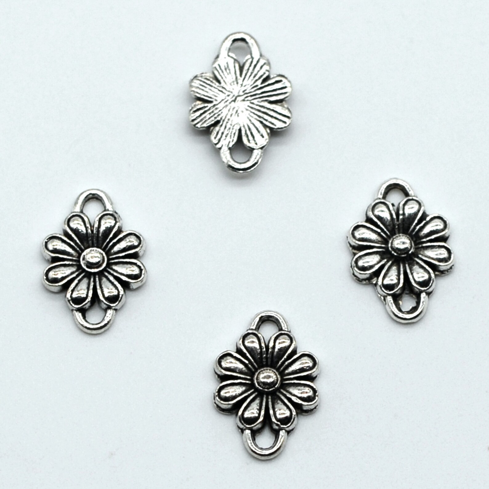 thumbnail image 2 of 100G(80Pcs) Craft Supplies Mixed Antique Silver Sun Moon Stars Charms Pendants E 2 of 13