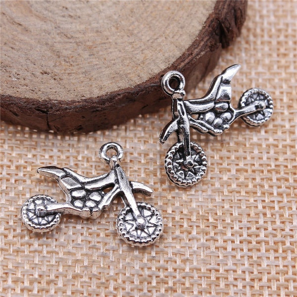 10 or 25PCS, Antique Silver Tone 3D Motorcycle, Motorbike, Bicycle Charm Pendant, DIY Jewelry Charm Supply, 17X22mm GGS222-12567