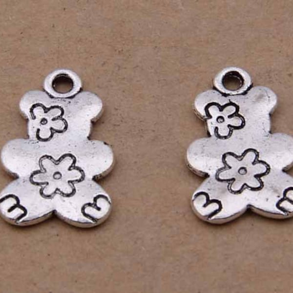 20 or 50PCS, Antique Silver Tone Teddy Bear with Flowers Charm Pendant --- Baby Charms Jewelry Supply ---- 20mmX12mm, CC02-5941
