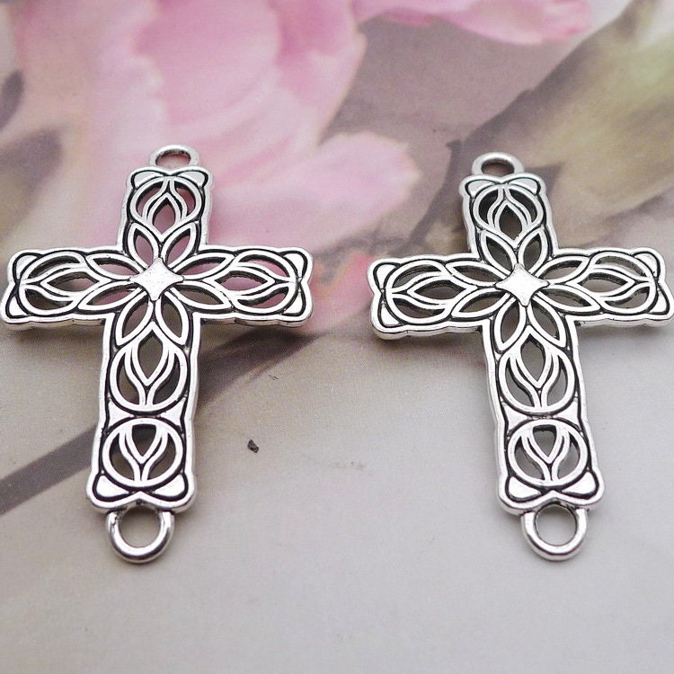 8/20PCS Silver Tone Curved Filigree Cross Charm Connector