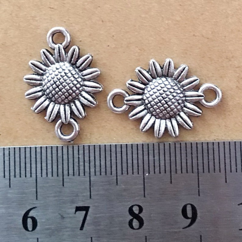 30PCS or 80PCS Jewelry DIY Supplies ---15X22mm JHS948-WW196 Antique Silver SUNFLOWER Connector Charm