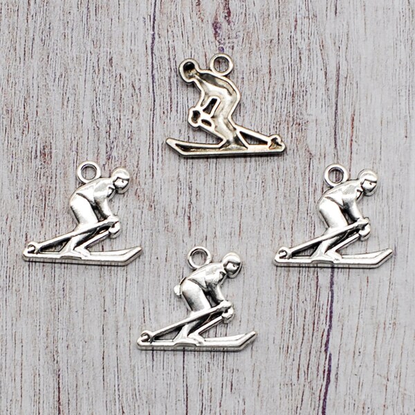 20 or 50PCS Antique Silver Tone SKIER Charm Pendant, Skiing, Ski Pendant Charm, Winter Sports Charm Pendant --- 17X19mm JHS567-8226