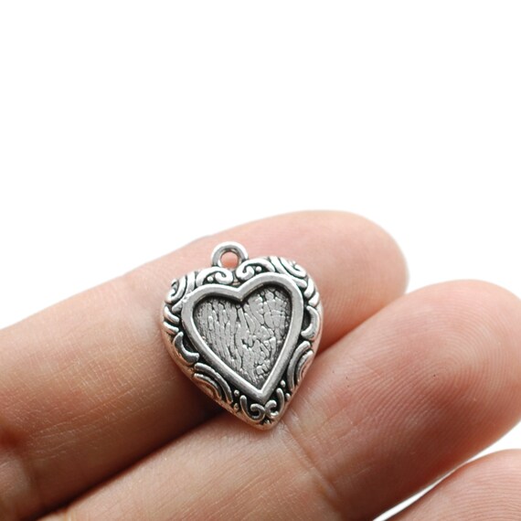 Heart Charm/Pendant Tibetan Antique Silver 14mm  20 Charms Accessory Jewellery 