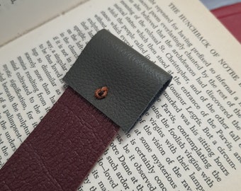 Handmade leather bookmark, gift for reader, leather gift, book accessory