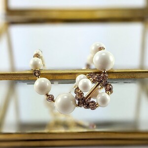 Swarovski crystal pearl bracelet, Handmade bracelet, Ivory bracelet, Unique bracelet, Bracelet for her, Bracelet for women, Boho bracelet