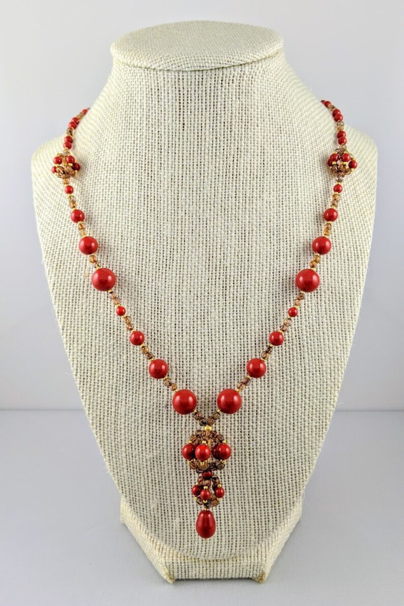 Collier Avec Perles Rouges Collier de perles Swarovski, Collier fait main, Collier rouge corail ...