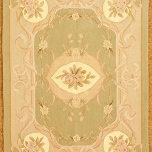 2.9 x 3.9 Aubusson Rug Hand Woven Meter = .84 x 114