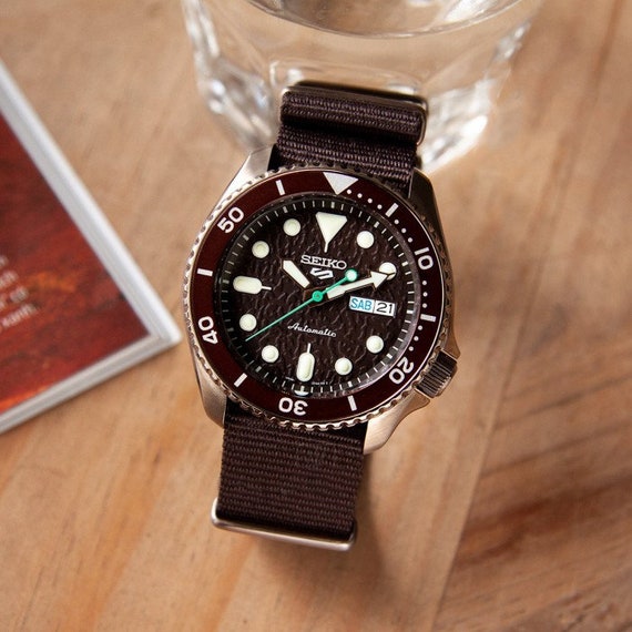 Seiko 5 Sports Watch SRPD85K1