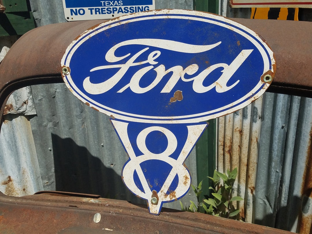 V8 Sign 23