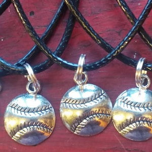 Baseball Lot of 10 Party Favors Necklaces Baseball Softball awards prizes free shipping