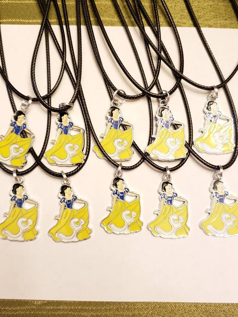 Birthday party favors ☆ Lot of 10 ☆Necklaces ☆BELLE☆Beauty and the Beast DISNEY 