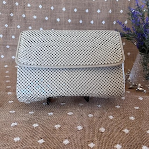 Vintage Whiting & Davis Cream Metal Mesh Purse – Evening Shoulder Bag – Elegant and Timeless