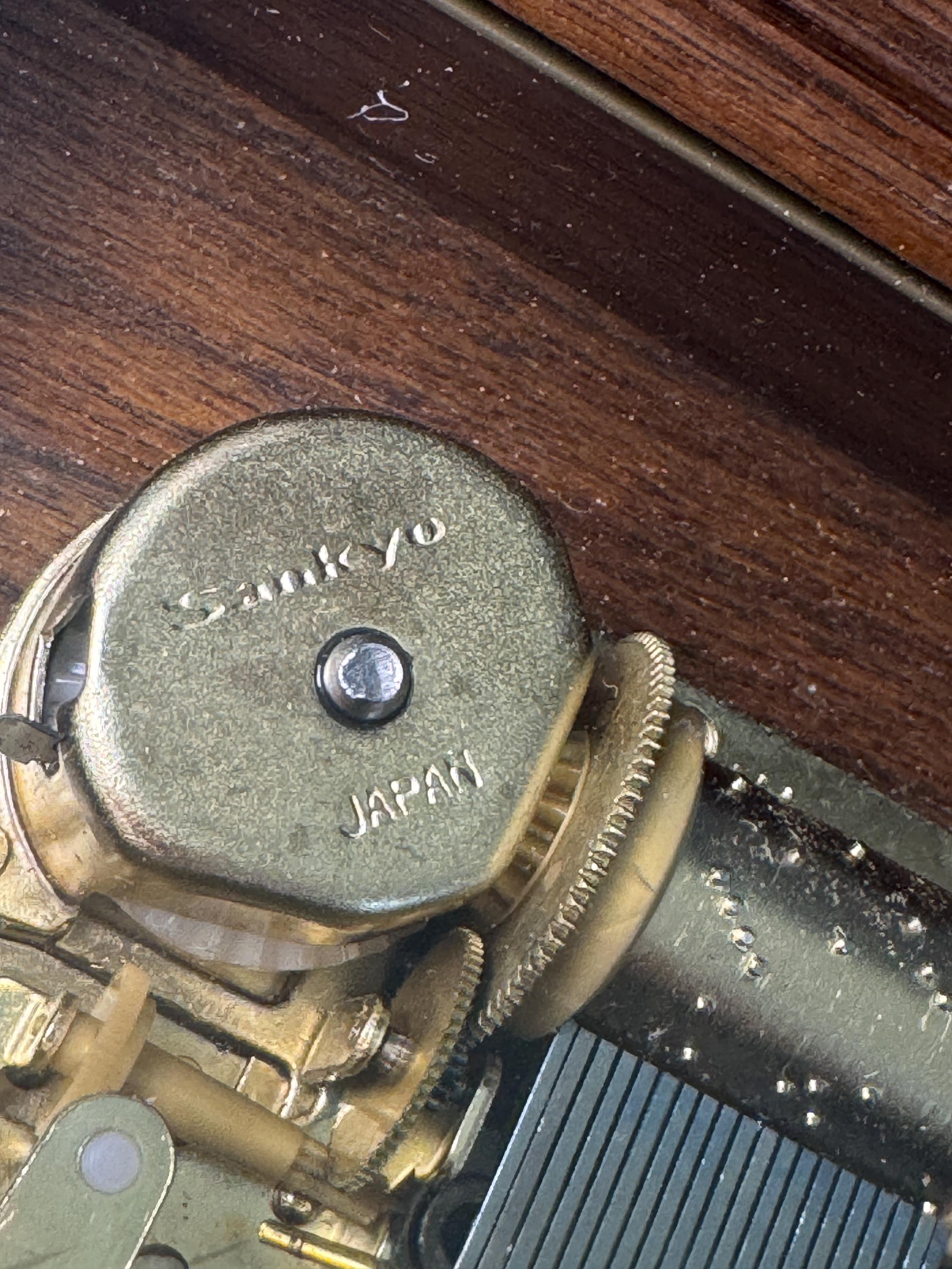 Vintage Sankyo Japan Wood Music Box Glass Lid Visible Movement