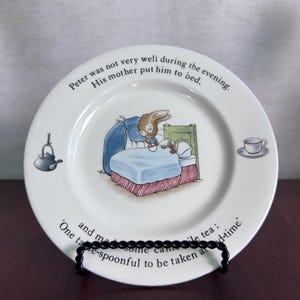 Vintage Wedgwood Peter Rabbit 7 Inch Plate | Beatrix Potter Camomile Tea Bedtime Scene | English Nursery China