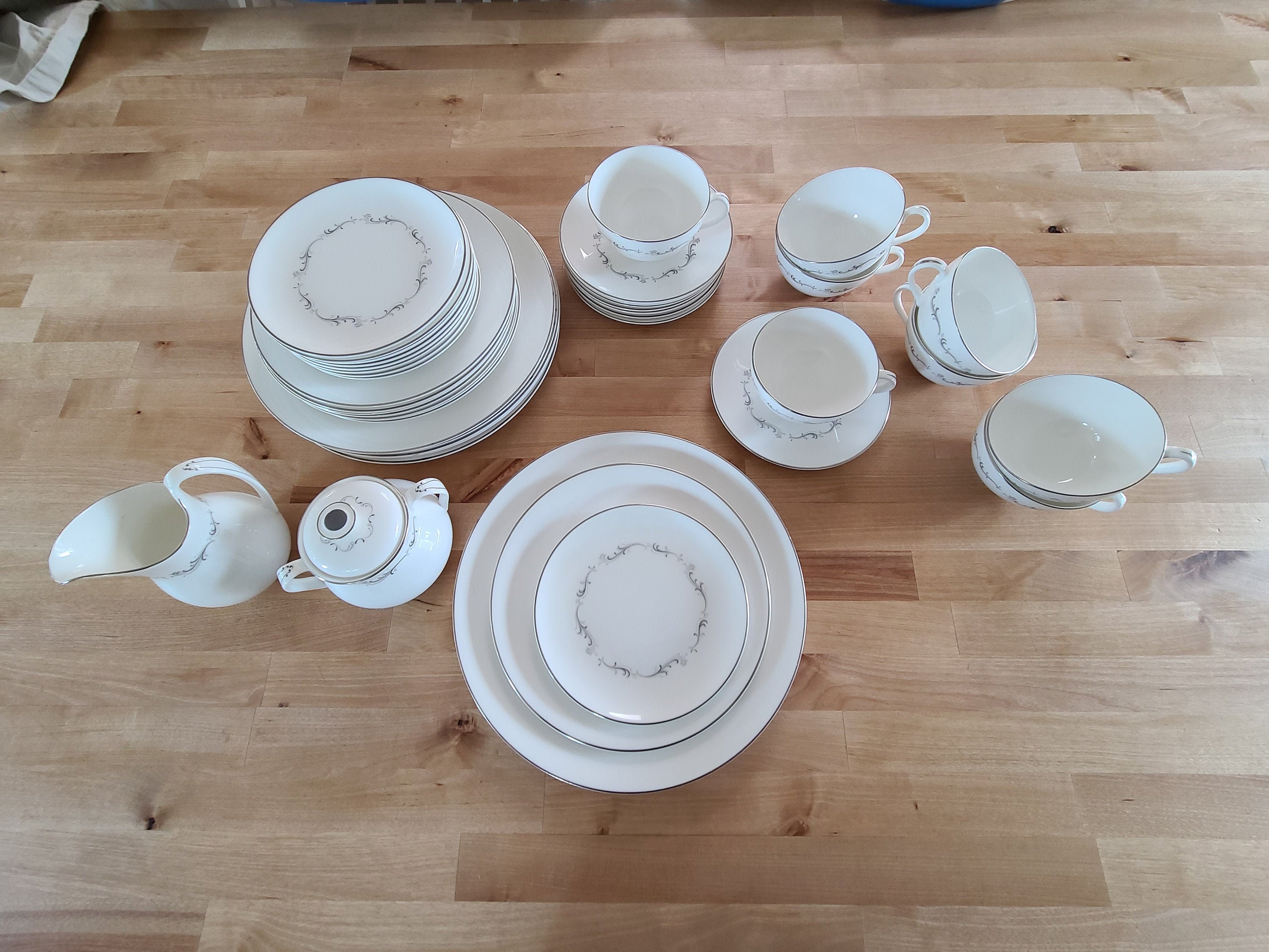 Coronet Dinnerware - Etsy Coronet Dinnerware - Etsy