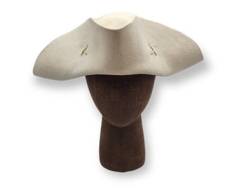 Off White Pauper's Tricorn - Poor Man's Tricorn - Laced Tricorn - Cocked Felt Hat - Colonial Tricorne - Revolutionary