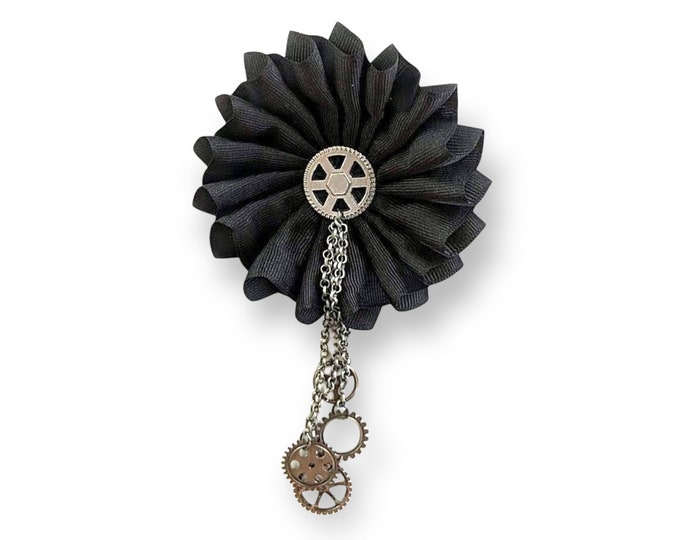 Steampunk Cockade with Chains and Gears-Cockade for Bicornes/Tricorns