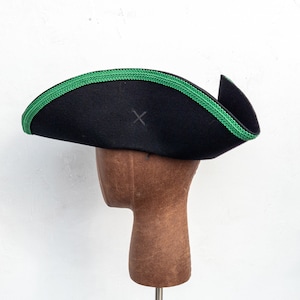Green Trimmed Tricorn - Colonial Subaltern&#39;s Felt Hat - Irish 18th c.