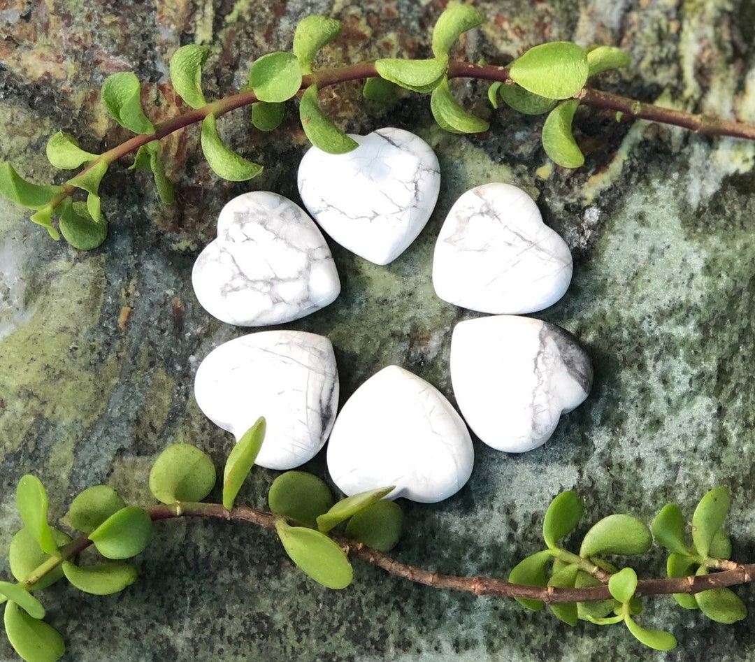 Howlite Heart, Howlite, Qty. 1 MINI Heart - Etsy
