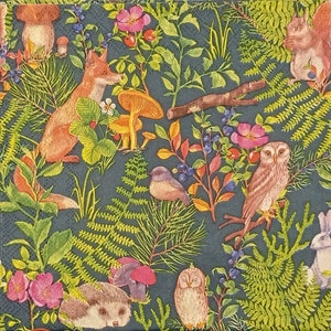 R721# 3 pezzi di tovaglioli di carta singoli per decoupage, carta velina, motivo autunnale con animali selvatici, scoiattolo, volpe, riccio, gufo, uccello su sfondo verde