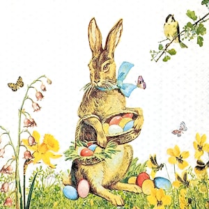 U269 # 3 serviettes en papier pour découpage, papier de soie artisanal, lapin brun de Pâques lièvre avec panier en osier rempli d'oeufs colorés