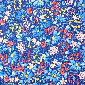 U329# 3 servilletas de papel individuales para decoupage, papel de seda para manualidades, diseño de mini flores en azul claro y rosa sobre fondo azul