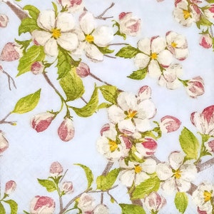Z021# 3 pezzi di PICCOLI tovaglioli di carta singoli per decoupage, tessuto artigianale formato cocktail, fiori primaverili che sbocciano rami di mela e ciliegio su blu