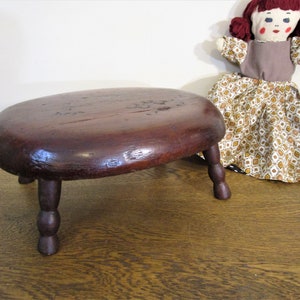 Antique Mahogany Footstool Oval Step Stool Solid Wood Primitive Distressed Rustic Farmhouse Decor Cabin Decor image 2