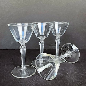 Classic Mid Century Cocktail/Martini Coupe Glasses - Set of 4 - Vintage Stemmed Nick and Nora Glasses - Vintage Libbey Bar Glasses - Barware