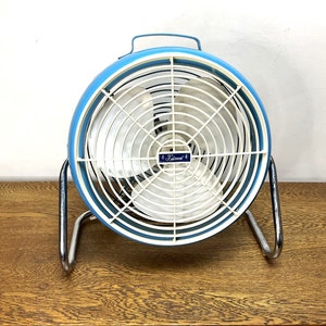 Vintage MCM Lakewood Electric Tabletop Fan - Vibrant Robin&#39;s Egg Blue 12&quot; Lakewood Fan - Floor Fan - Working - Adjustable - Retro Styling