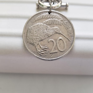 William Sturt Handcrafted Pewter Kiwi Brooch - New Zealand North & South Island Design