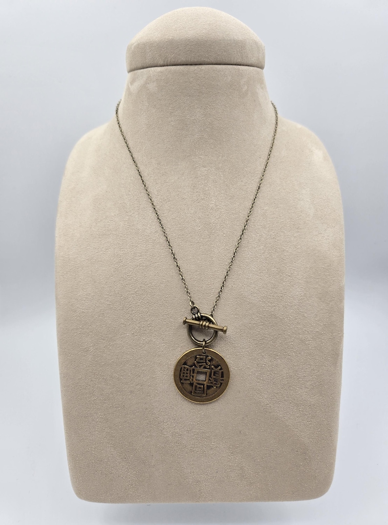 Chinese coin necklace, repurposed jewelry, antique bronze necklace, birthday gift for coin lover, good luck coin, antique bronze toggle imagen 9