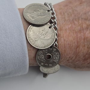 Vintage silver coin bracelet, repurposed coins, coin collector gift, birthday gift, authentic world coins, upcycled jewelry Bild 10