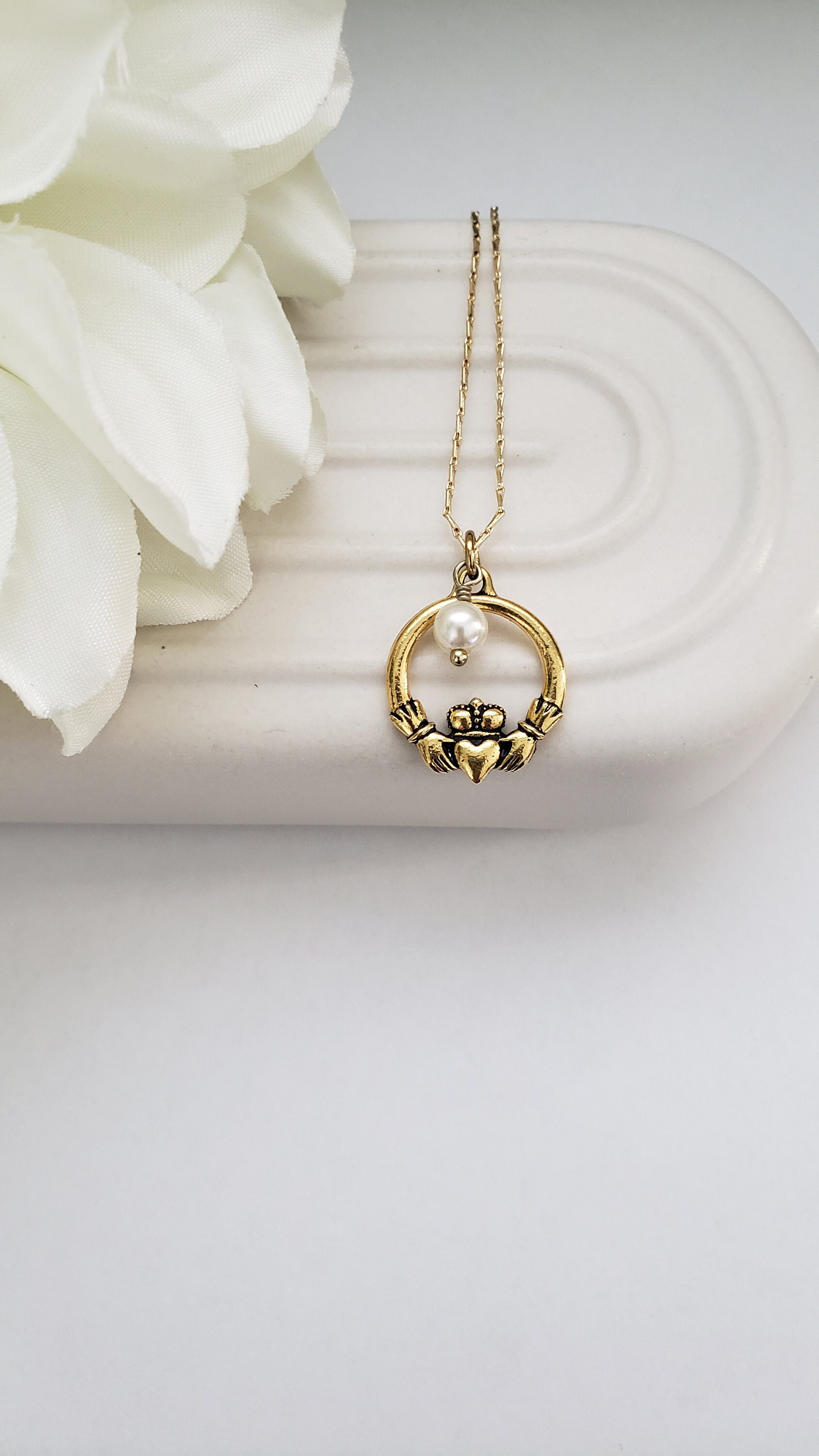 Claddagh Necklace - Etsy