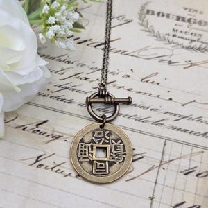 Chinese coin necklace, repurposed jewelry, antique bronze necklace, birthday gift for coin lover, good luck coin, antique bronze toggle imagen 8