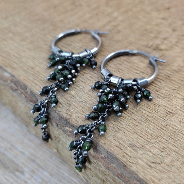 Boucles d'oreilles - argent sterling oxydé et tourmaline, bijoux faits à la main, argent oxydé, boucles d'oreilles perlées, 20 % de réduction Cyber Sale 2023