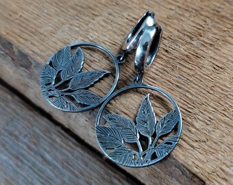 Boucles d’oreilles fleur en argent sterling, bijoux modernes, boucles d’oreilles faites à la main, boucles d’oreilles en filigrane, boucles d’oreilles texturées, boucles d’oreilles cerceaux, boucles d’oreilles ajourées