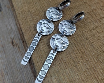 Ohrringe aus Sterlingsilber 925, moderner Schmuck, Bar-Ohrringe, handgefertigte Ohrringe, Münzsilber 925, strukturierte Ohrringe mit Falten